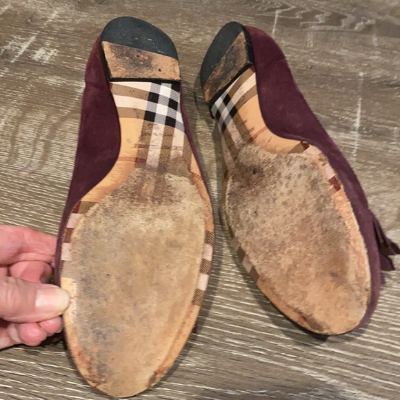 Authentic Burberry suede flats - Picture 2 of 7